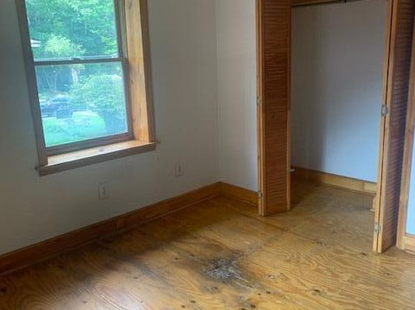1710 Derby Rd, Appalachia, VA 24216