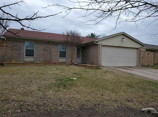 10137 Peppertree Ln, Fort Worth, TX 76108