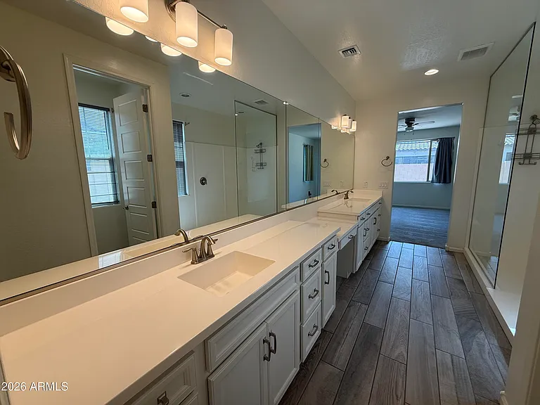 263 E Lantana Dr — Photo 27