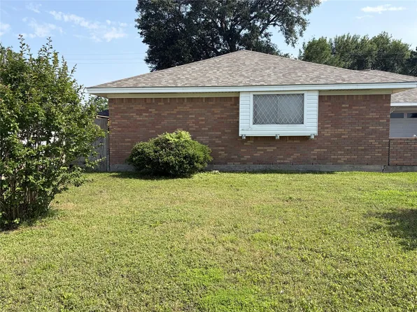 234 E Edgebrook Dr, Houston, TX 77034