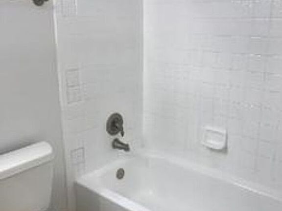 5th image of 7108 W Sunnyside Dr