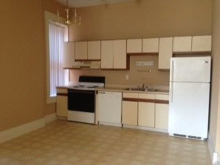 2nd image of 1111 S 1st St