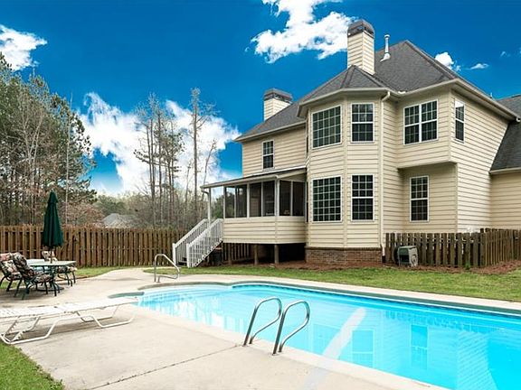 2nd image of 419 Silverton Dr