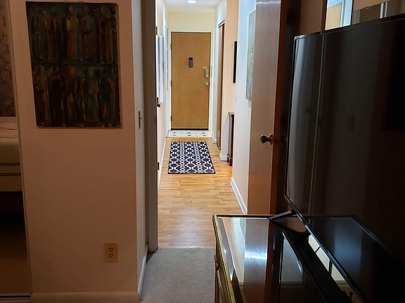 4th image of 4905 Chalet Dr #107
