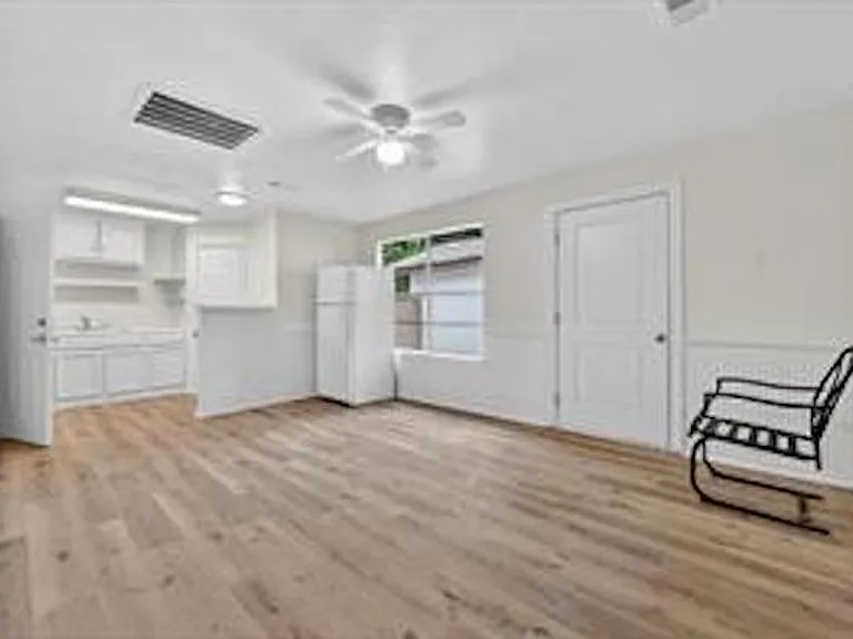 4709 Mayfair St — Photo 8