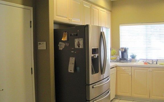 5th image of 4866 La Vella Dr #32