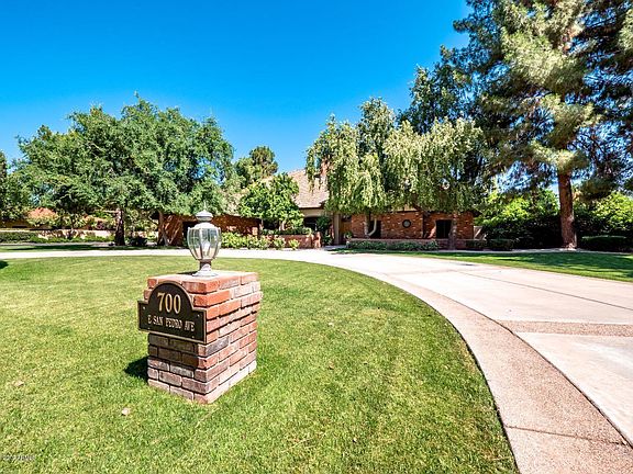 5th image of 700 E San Pedro Ave