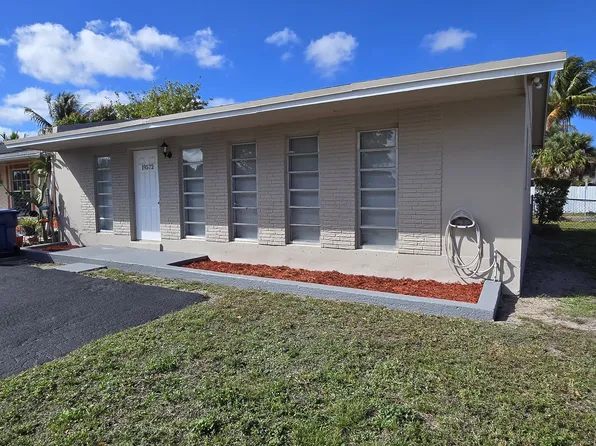 19572 NW 29th Pl, Miami Gardens, FL 33056