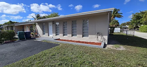 19572 NW 29th Pl Photo 1