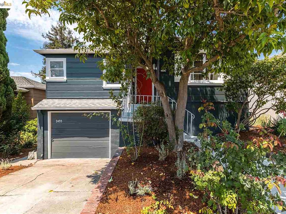 1st image of 2455 Frances St