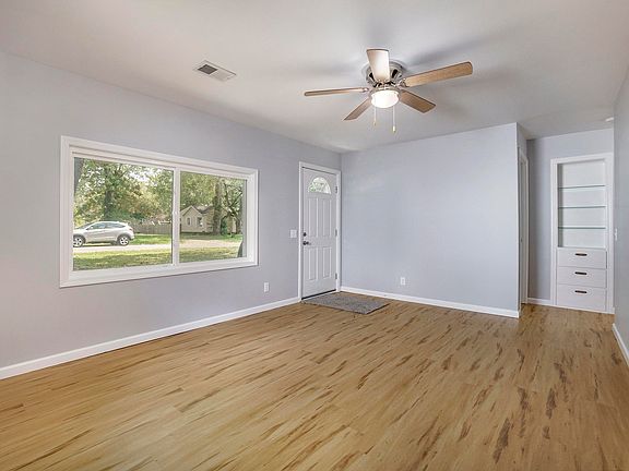 3rd image of 535 Lum Ave