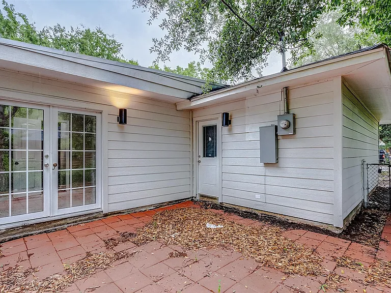 5914 Carew St — Photo 42
