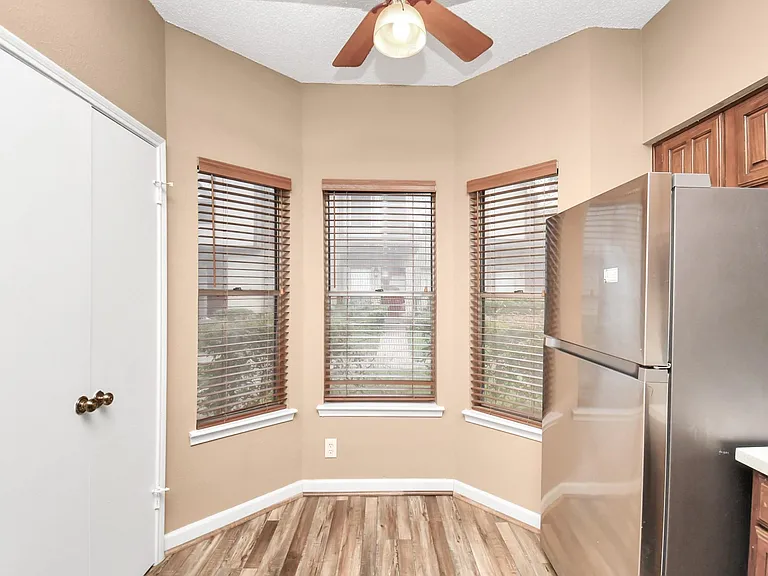 12400 Brookglade Cir #47 — Photo 14