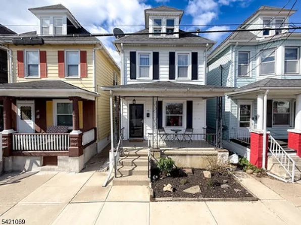 82 Evelyn Ave, Phillipsburg Town, NJ 08865