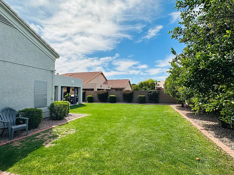 19108 N 78th Ln — Photo 31