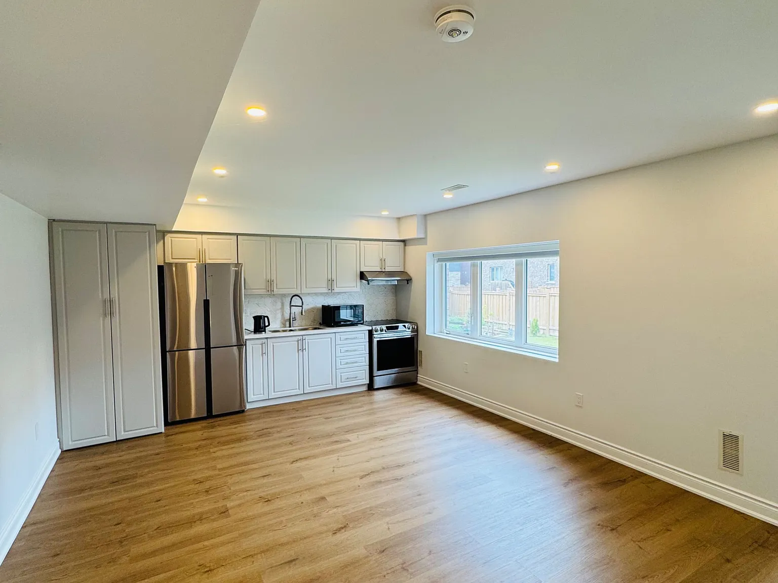2 bed, $1,700 — Photo 3