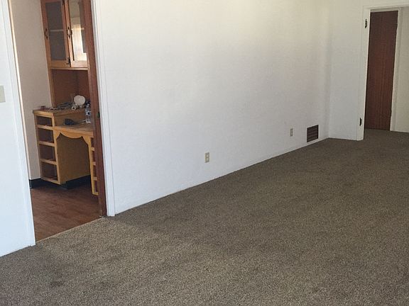 Livingroom New Carpet