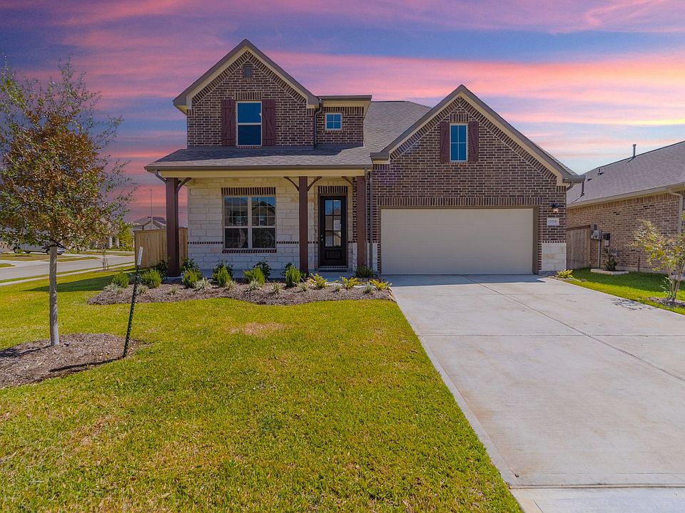Welcome home to 17014 Strathwood Oaks Trail