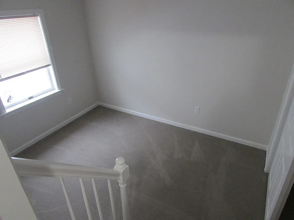 2 bed, 1.5 bath, 800 sqft, $2,200 — Photo 4