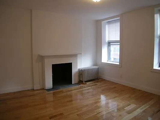 Rented by Vickers Realty | media 7