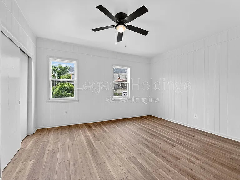321 Clark St — Photo 33