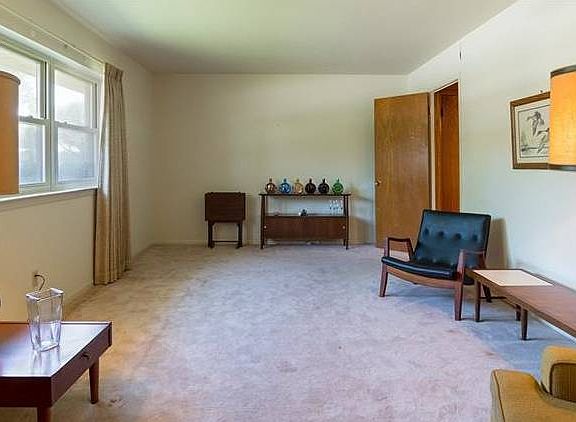 5th image of 814 Finland Ave