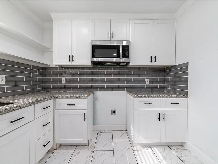 7125 Conley St — Photo 9