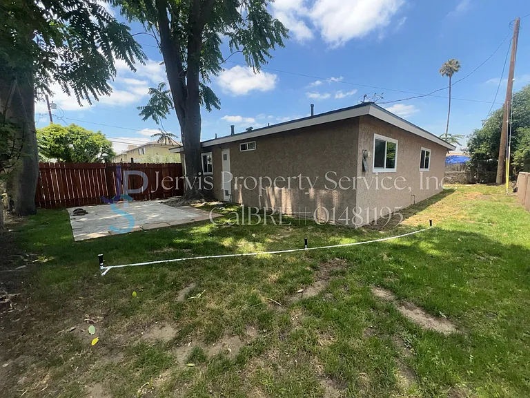 8128 Orange St — Photo 14