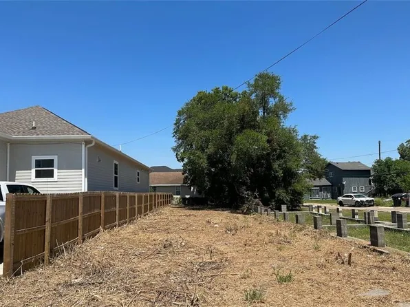 7011 Olive St, New Orleans, LA 70125
