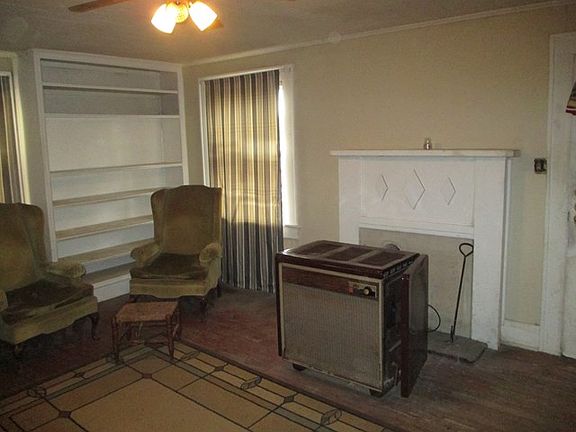 2nd image of 1517 South St