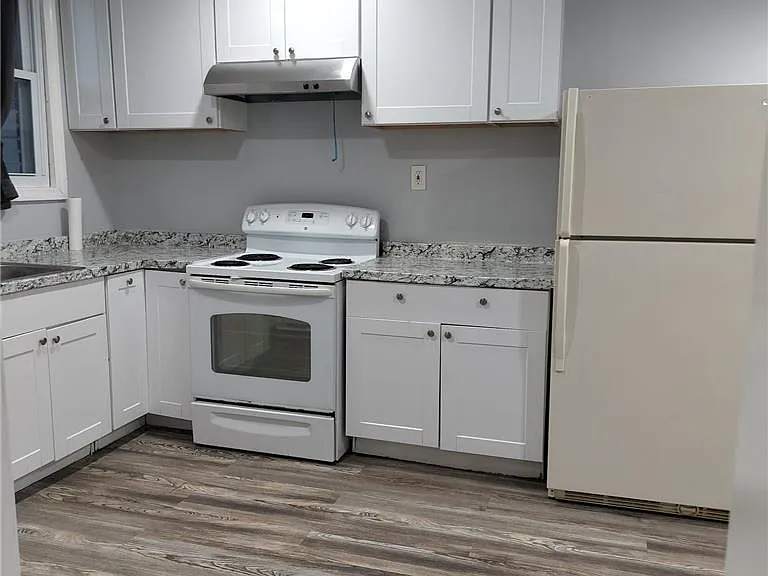 141 Grove St #1 — Photo 20