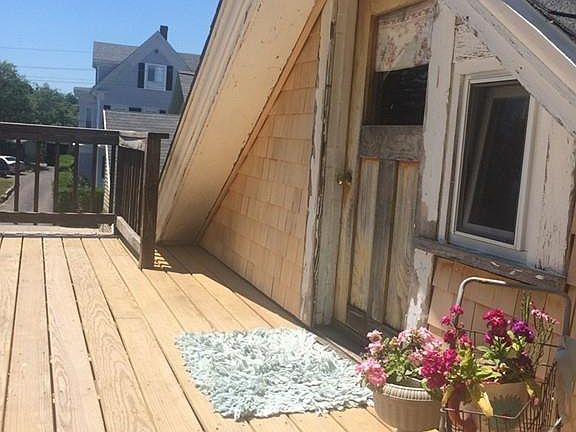 3rd image of 14 Washington St #3