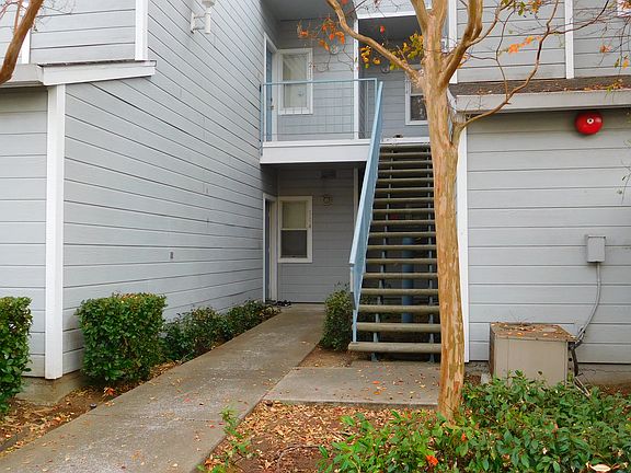 4th image of 1850 Blossom Ave APT 114