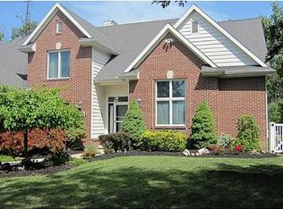1272 Grassy Ln, Rossford, OH 43460