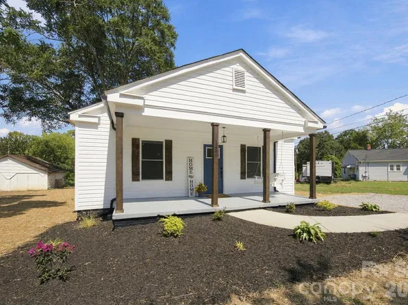 1286 Elmwood Ave, Lancaster, SC 29720