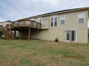 3rd image of 250 Justin Dr