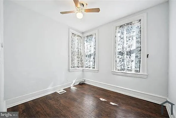 2541 N Cleveland St — Photo 7
