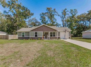 5614 Riviera Dr, Milton, FL 32583