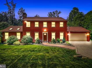 722 Laurel Woods Ln, Hanover, PA 17331