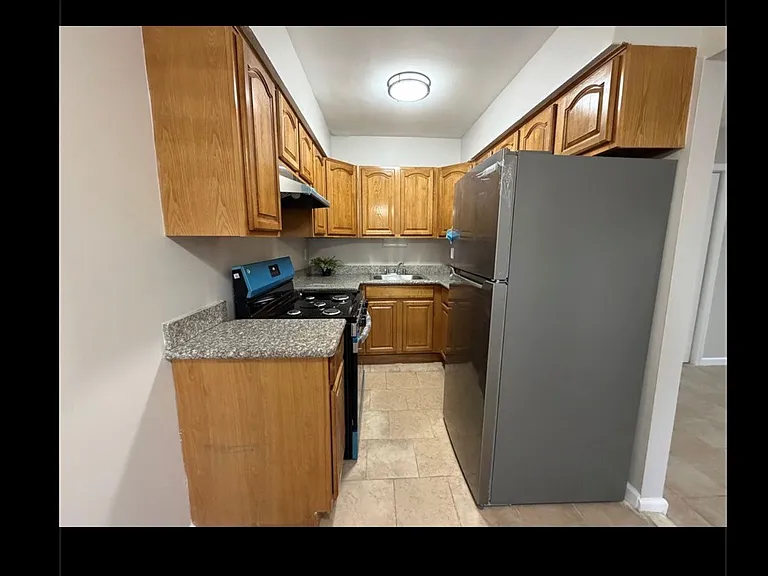 3457 Hylan Blvd #2 — Photo 3