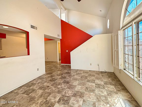 3rd image of 505 S Sawmill Gardens Drive