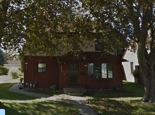 2522 Lakeshore Dr, Sheboygan, WI 53081