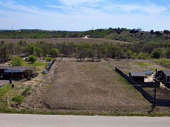 2nd image of 310 Rancho Linda Dr