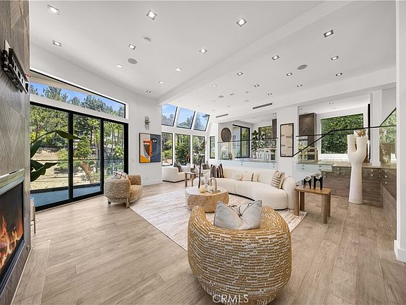 2nd image of 6358 La Rocha Dr