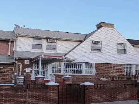 2nd image of 3043 86th St