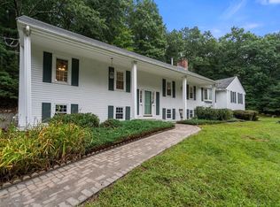 101 Hartwell Ave, Littleton, MA 01460