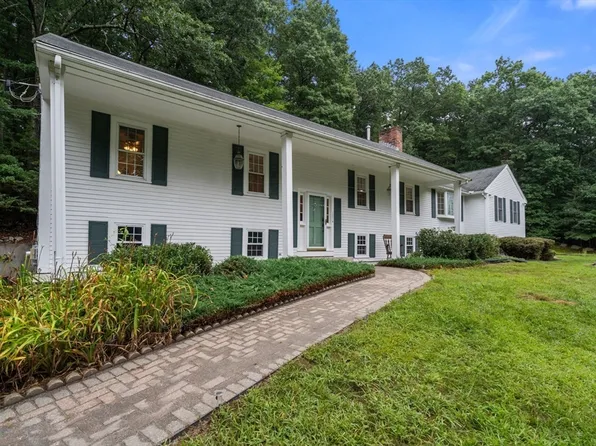 101 Hartwell Ave, Littleton, MA 01460
