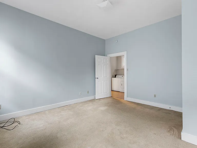 2107 W Main St — Photo 7