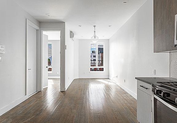2nd image of 13 Palmetto St #4B