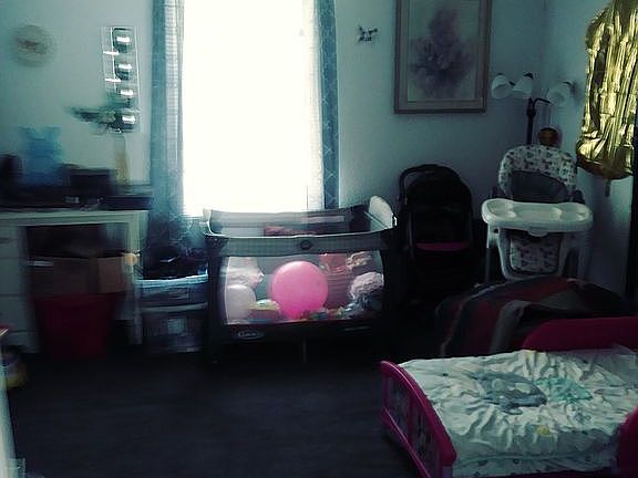 Brand new room carpet white walls ceiling good size room